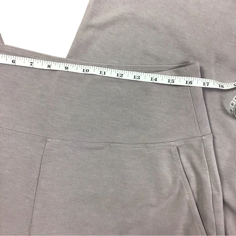Athleta Seasoft Wide Leg Cropped Pants Size Large Tinsel Purple - Picture 10 of 11